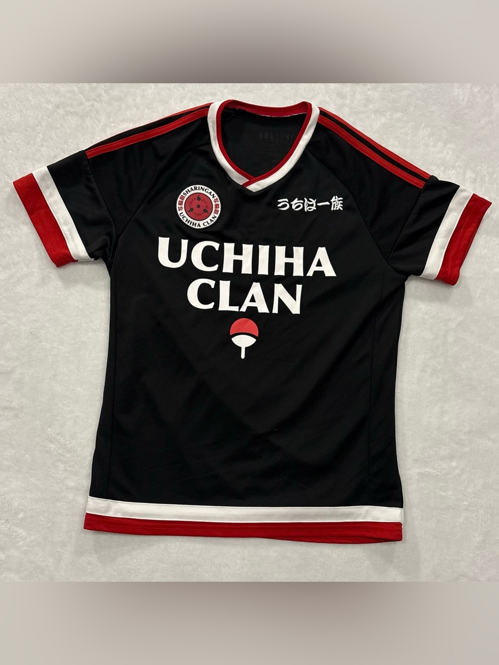 BoxLunch Exclusive Naruto Shippuden Itachi Uchiha Clan Soccer Jersey Mens Size M